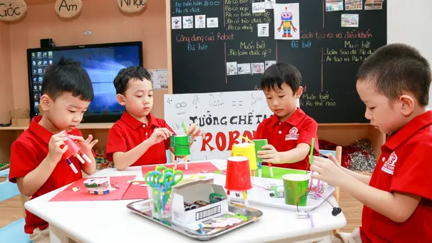 Có nên hướng nghiệp sớm cho trẻ? | Vì trẻ em | 06/03/2025