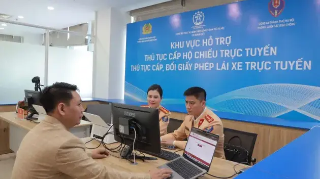 Hà Nội có thêm điểm hướng dẫn cấp, đổi GPLX trực tuyến