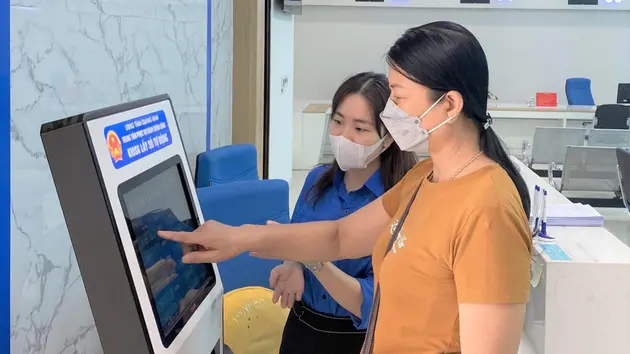 Chuyển đổi số để phục vụ người dân | Cải cách hành chính | 12/03/2025