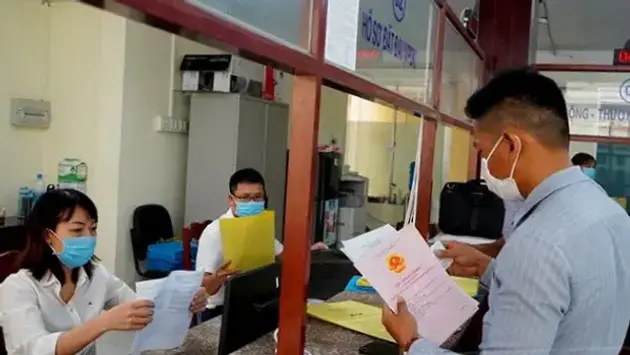 Nhiều lợi ích từ thanh toán trực tuyến tài chính đất đai | Cải cách hành chính | 27/03/2025