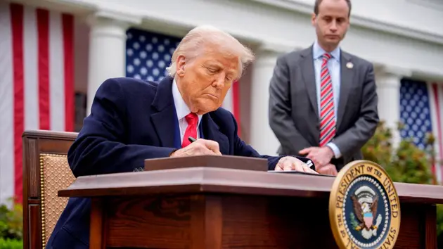 Tranh cãi về công thức thuế quan thương mại của ông Trump