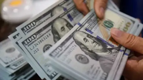 Đồng USD lao dốc xuống mức thấp nhất trong ba năm