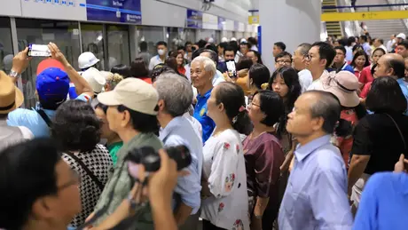 Metro Bến Thành - Suối Tiên miễn phí vé cho người dân
