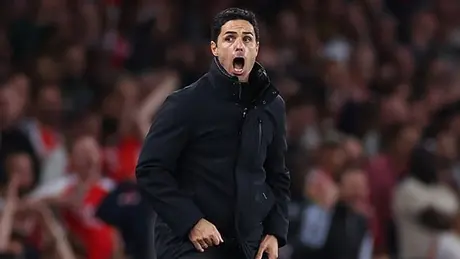 Arsenal thua tối thiểu ở bán kết lượt đi UEFA Champions League