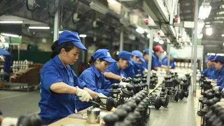 Người lao động cần mức lương đủ sống