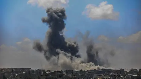 Tàu chở hàng viện trợ Gaza bị UAV tấn công