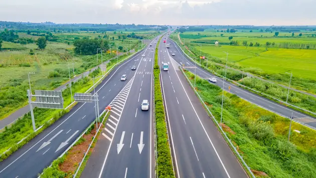 Thu phí 5 cao tốc do nhà nước đầu tư