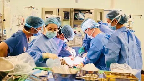 50 giờ chạy đua hồi sinh nhiều người bệnh
