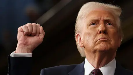 Ông Trump xem xét gói trừng phạt mới nhằm vào Nga