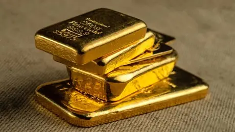 Vì sao vàng trong nước cao hơn vàng thế giới?