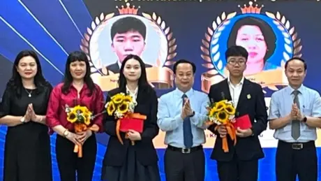 Học sinh Hà Nội lên đường tranh tài tại Mỹ