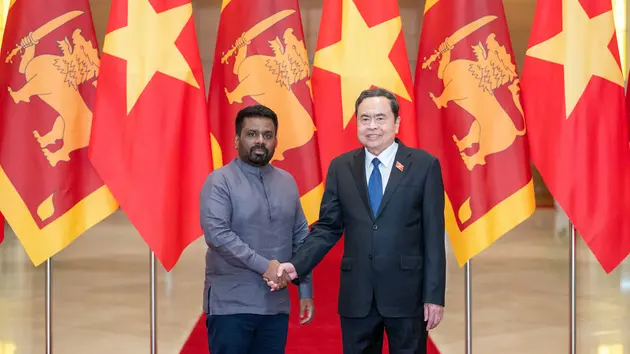 Chủ tịch Quốc hội hội kiến Tổng thống Sri Lanka