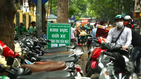 Hà Nội: Gần 490 điểm trông giữ xe không thu tiền mặt