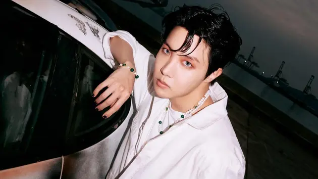 J-Hope trở lại ấn tượng sau 'nghĩa vụ quân sự'