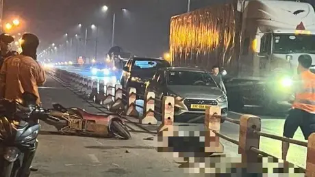 Tai nạn giao thông trên cầu Thanh Trì, hai người tử vong