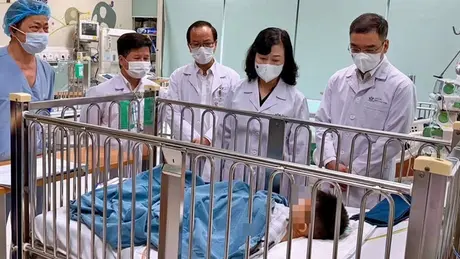 Vụ 'nộp đủ tiền mới cấp cứu': Đình chỉ 3 bác sĩ, 2 điều dưỡng