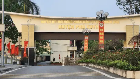 Năm chủ tịch xã tại Hà Nội bị tạm dừng điều hành