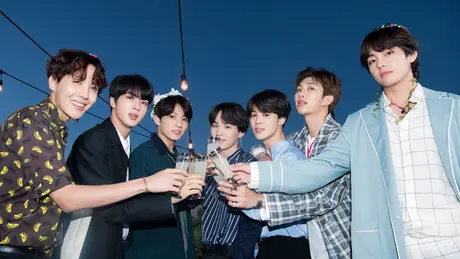 7 thành viên BTS đều vượt mốc 2 tỷ lượt phát solo