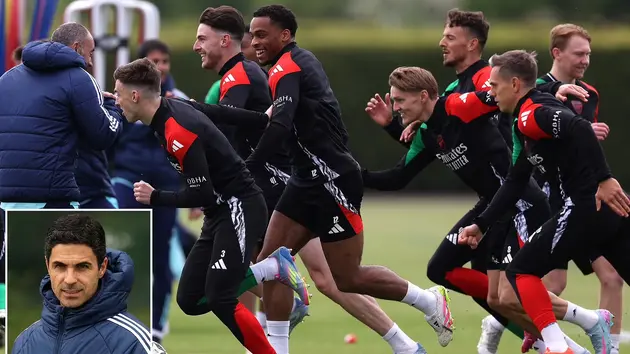 Arsenal đón chào sự trở lại của ba trụ cột