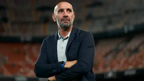 Aston Villa cáo buộc Premier League thiên vị