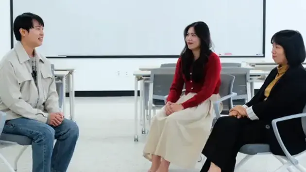 K Campus Dream: Câu chuyện từ góc nhìn của người đồng hành
