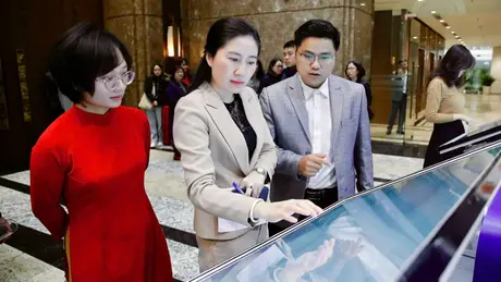 Nông dân Hà Nội hưởng ứng 'Bình dân học vụ số'