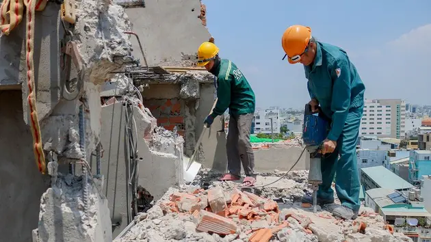 Dừng thi công các công trình xây dựng mất an toàn