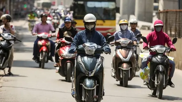 Thời tiết 9/5: Hà Nội ngày nắng nóng, đêm mưa dông