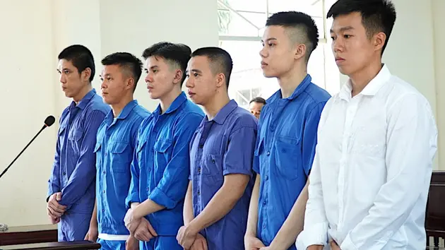 6 cựu cầu thủ Việt Nam lãnh án tù vì bán độ