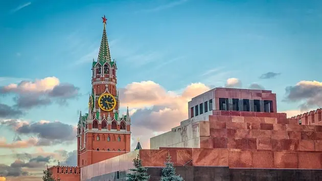 Tiếng chuông điện Kremlin mở màn lễ duyệt binh