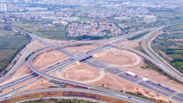 Phấn đấu khởi công đường cao tốc Vành đai 4 tháng 6/2025