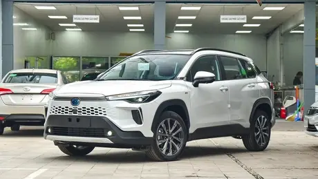 Nhiều mẫu xe ô tô ưu đãi mạnh trong tháng 5