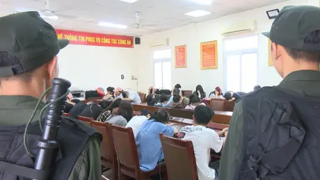 Triệt phá đường dây lừa đảo 'cắt đá tìm ngọc'