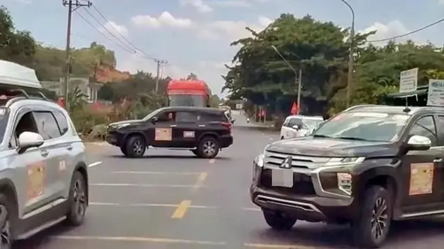 Chặn đường trái phép: Hành vi nguy hiểm cho xã hội