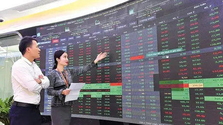 Sau nghỉ lễ, VN-Index tăng mạnh 41 điểm nhờ hệ thống KRX