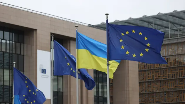 Kêu gọi tăng cường hội nhập công nghiệp quốc phòng EU - Ukraine