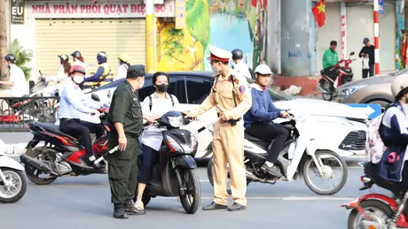 Từng bước kéo giảm lượng học sinh vi phạm giao thông