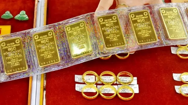 Giá vàng ngày 13/5 tiếp đà giảm mạnh