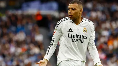 PSG đòi Mbappe bồi thường gần 100 triệu euro