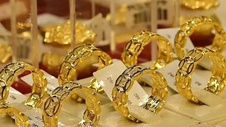 Giá vàng đảo chiều tăng mạnh