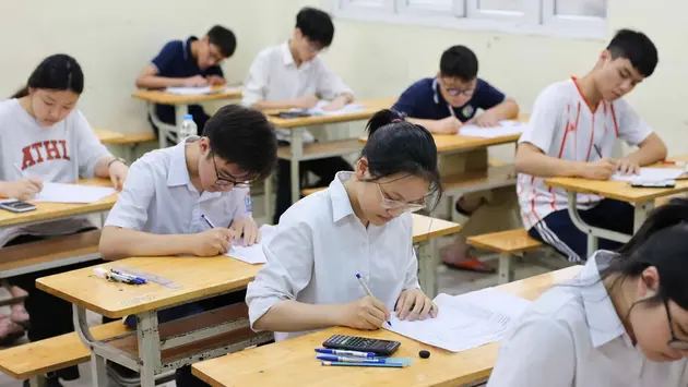 10 trường THPT có hồ sơ thí sinh nhiều nhất Hà Nội