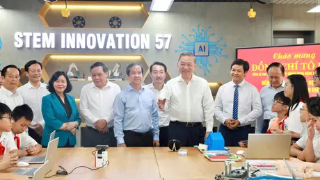 Đưa giáo dục Thủ đô vươn mình mạnh mẽ trong kỷ nguyên số