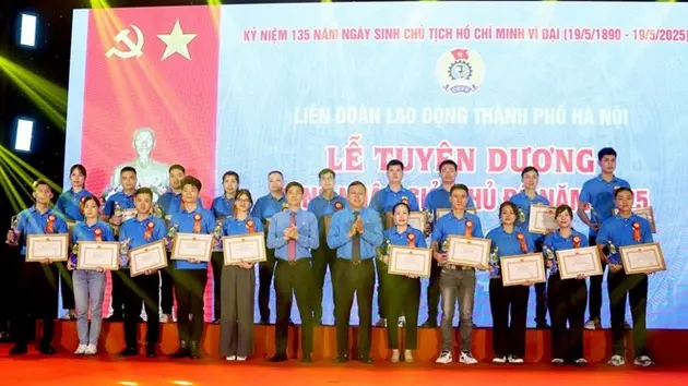 Tuyên dương 100 'Công nhân giỏi Thủ đô' năm 2025