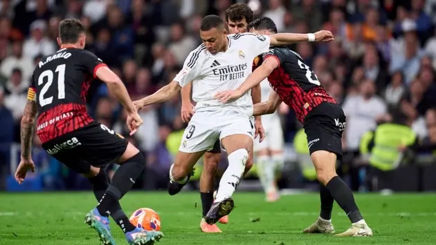 Kylian Mbappe phá kỷ lục tồn tại 71 năm