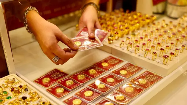 Giá vàng ngày 16/5 đồng loạt tăng