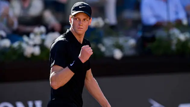 Jannik Sinner lần đầu vào bán kết Italia mở rộng