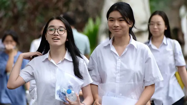 Áp lực thi vào lớp 10 chuyên ở Hà Nội