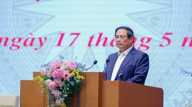 Tạo đột phá về thể chế số, hạ tầng số và nhân lực số