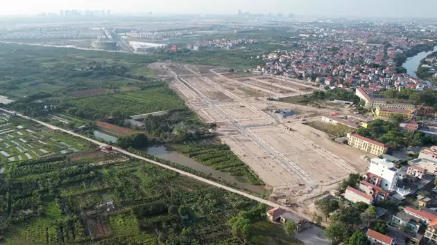 Giá đất nền tại nơi sáp nhập bị đẩy cao