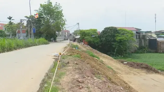 Gỡ vướng GPMB dự án mở rộng đường đê Yên Nghĩa